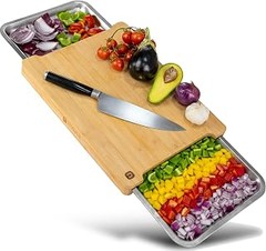 Cómo Mantener y Limpiar Tablas con Recipientes de Cocina